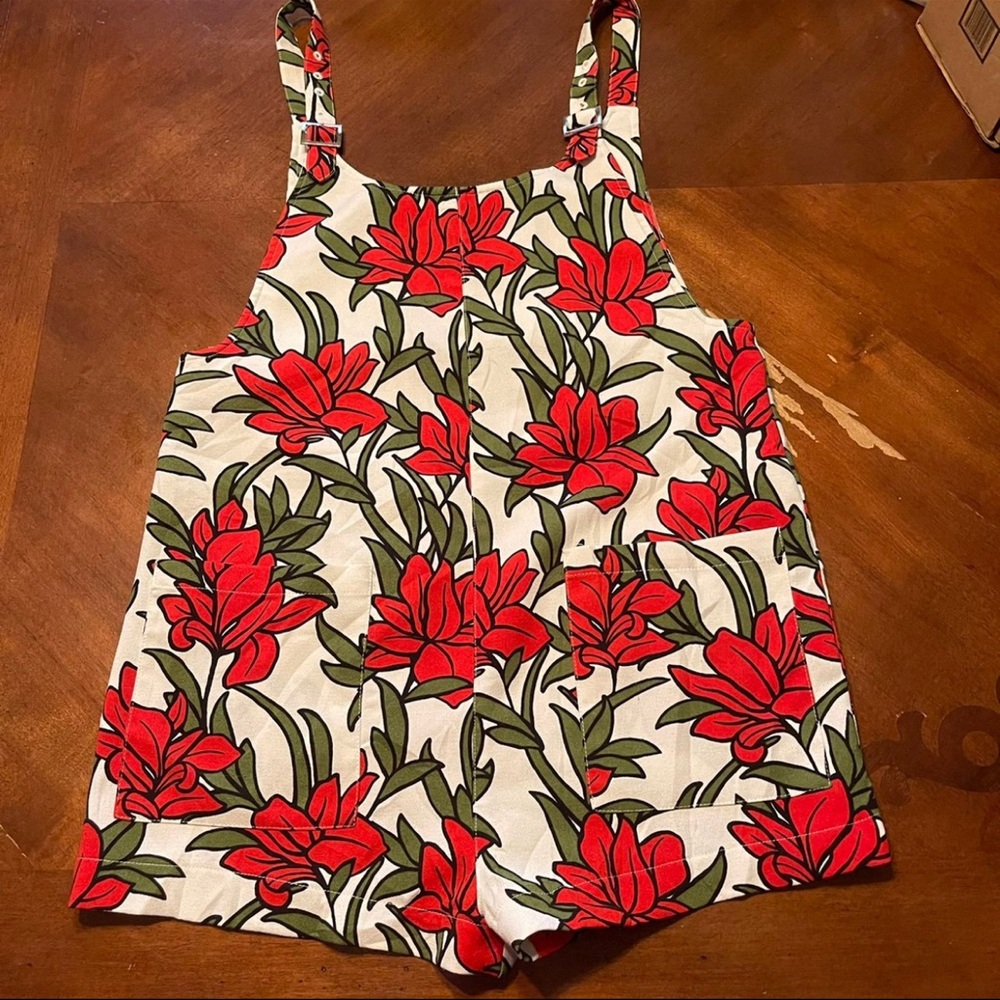 Forever 21 Floral Shortalls Small